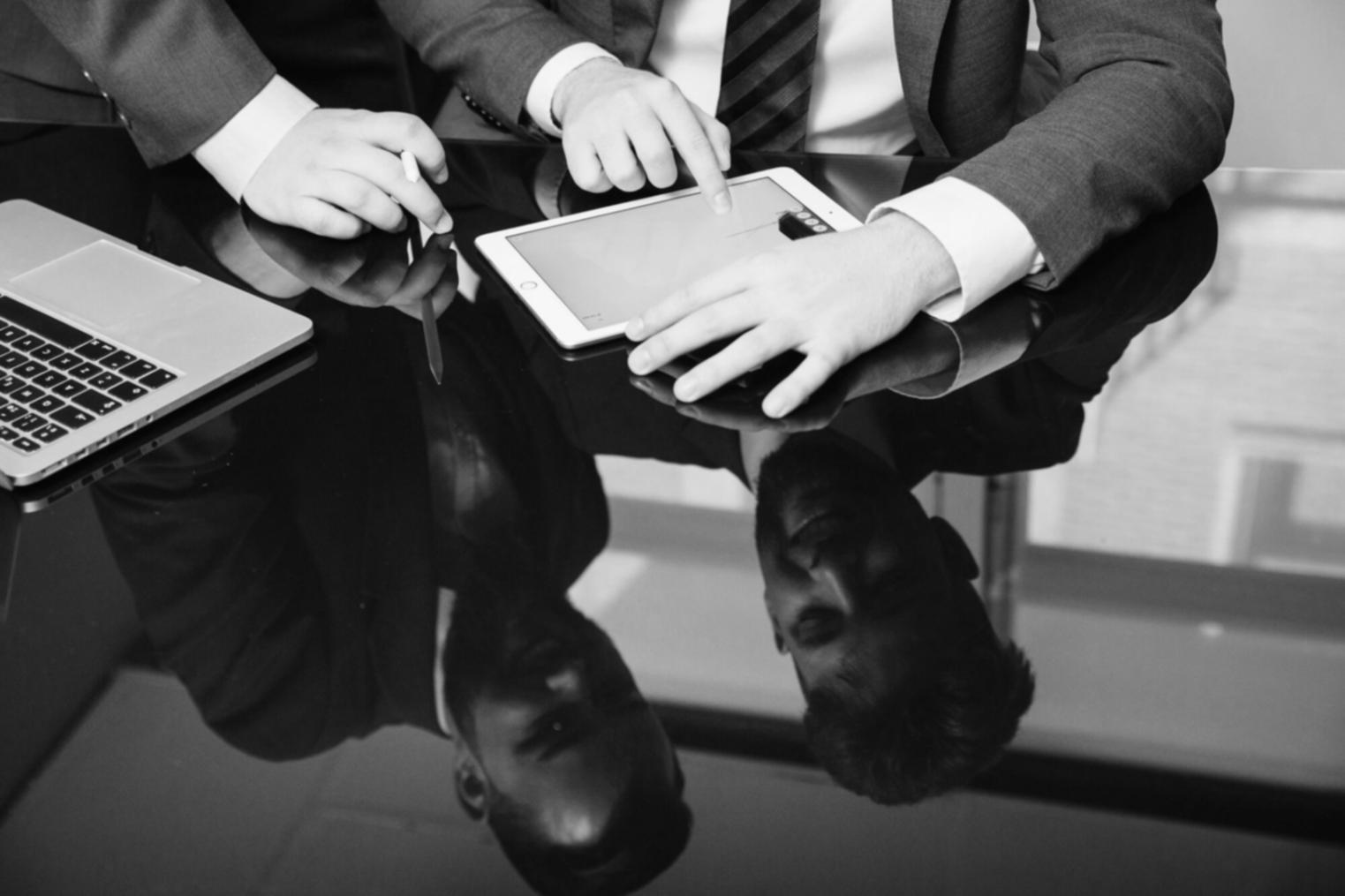 Herramientas financieras digitales y análisis de datos
